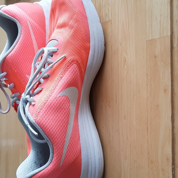 Nike size 6y (7.5 womens) - Picture 3 of 7